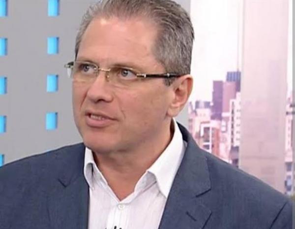 Quem irá assumir a Secretária de Saúde? E como melhorar o atendimento com funcionários sem treinamento?