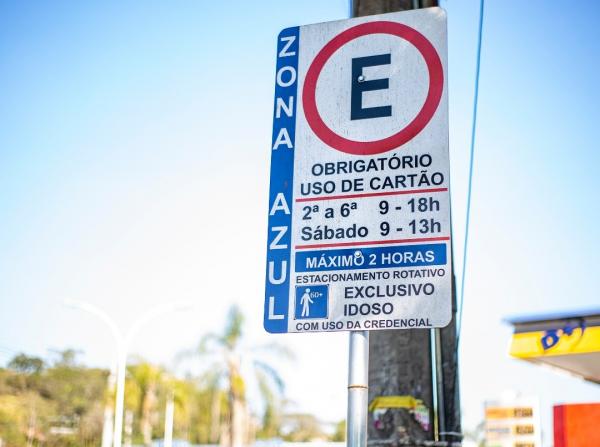 Mudança no estacionamento rotativo: motoristas passam a ter 24h para regularização em caso de notificação