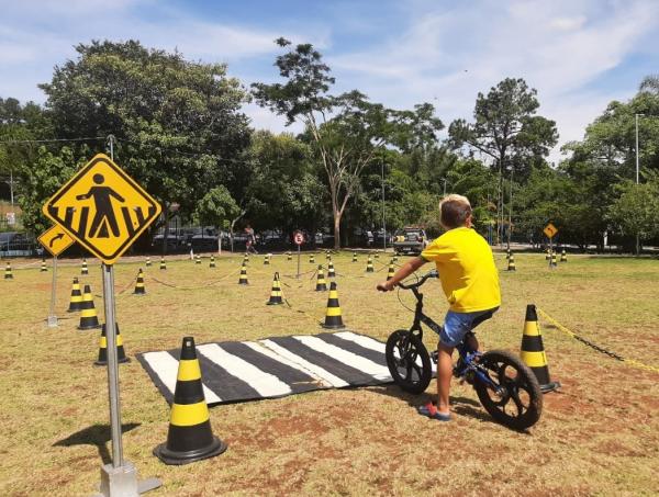 De forma lúdica, o ‘Brincando nas Férias’ levou informação para um trânsito mais seguro