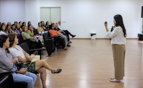 Professores de Cotia participaram de formação antes da volta às aulas