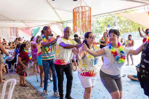 Prefeitura de Carapicuíba realiza bloquinhos carnavalescos para integrantes do Conviver e CCI