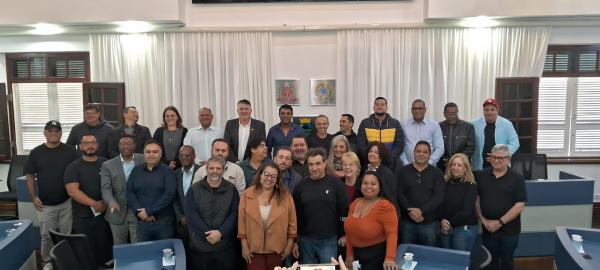 Jornalistas são homenageados na Câmara Municipal de Cotia