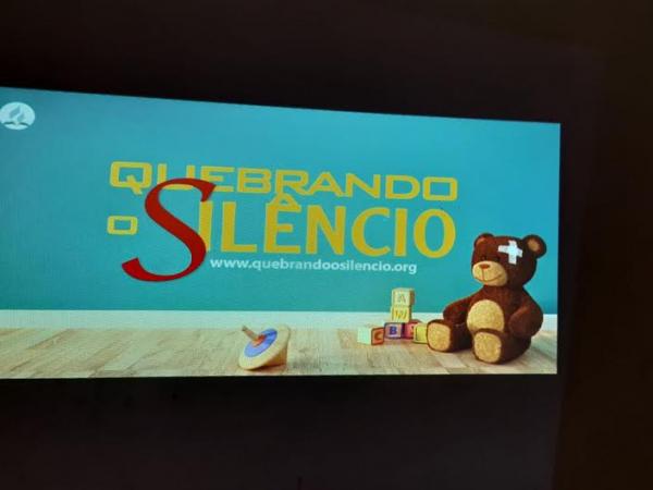 “Quebrando o Silêncio” é tema de Reunião Socioeducativa nos CRAS’s de Cotia