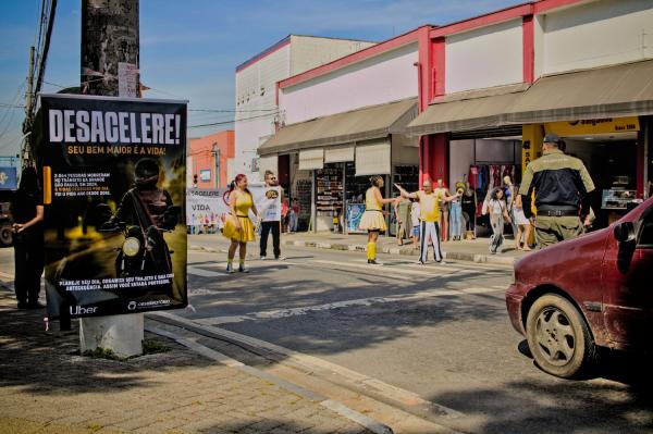 Brincando e orientando: Movimento Maio Amarelo alertou sobre segurança no trânsito  