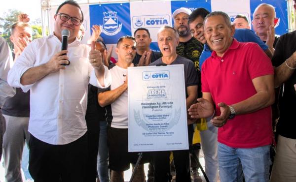 Região do Estela Mari ganhou uma arena de futebol com grama sintética