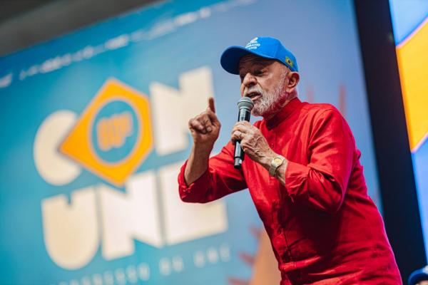 Lula sanciona recurso do fundo social para assistência estudantil no 60ºConune