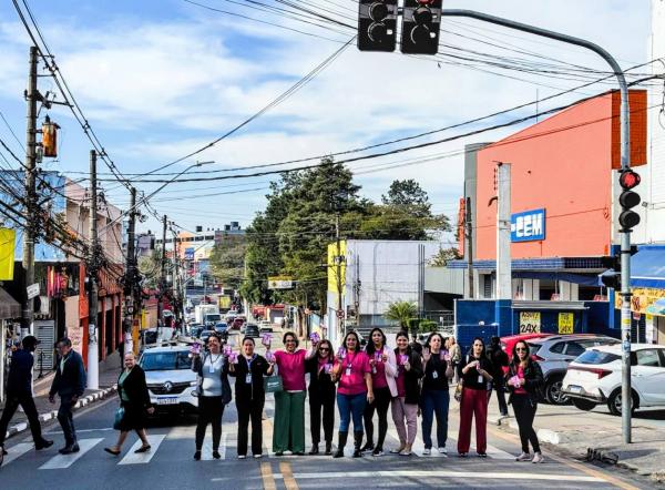 Não se Cale: Cotia realiza ação para divulgar canais de denúncia de violência contra a mulher