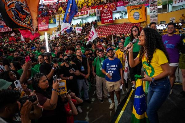 Presidenta eleita e Manu Mirella que se despede do cargo