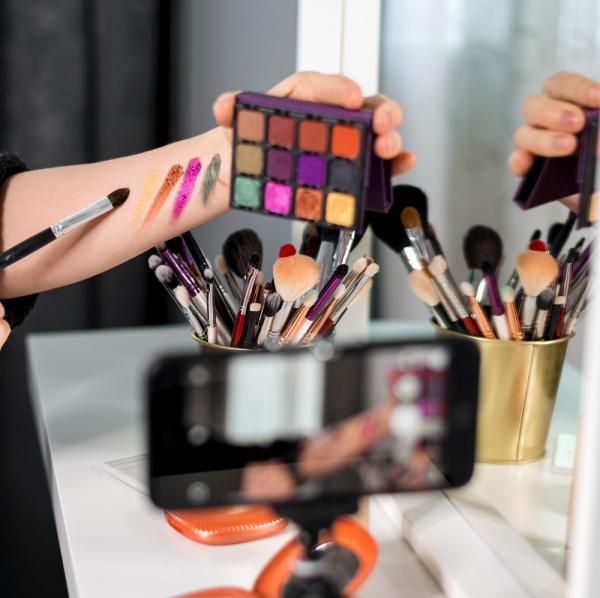 Cotia tem inscrições abertas para cursos gratuitos nas áreas de beleza e estética   
