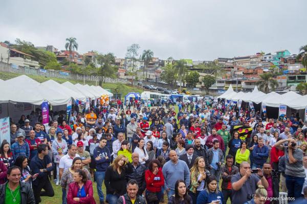 Prefeito Rogério Franco autoriza início da construção da creche e complexo de esporte no antigo Clube Arakan
