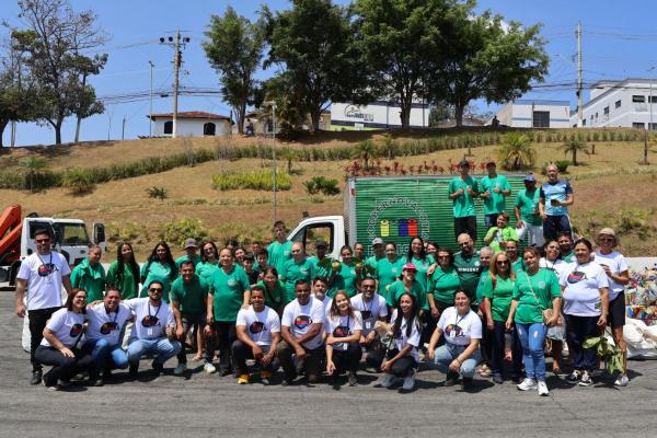 Cotia coleta mais de uma tonelada de resíduos no ‘Dia Mundial da Limpeza’