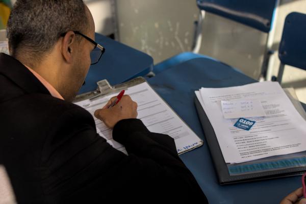 Sábado (1º/11) tem mutirão do emprego com mais de 700 vagas para Auxiliar de Logística