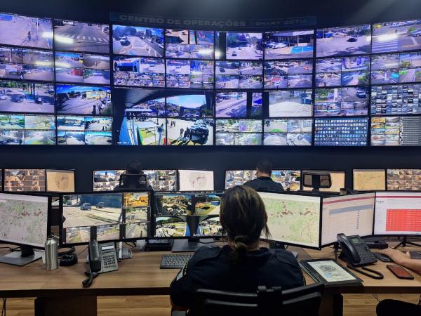 Cotia inaugura novo Centro de Monitoramento da Guarda Civil e amplia estrutura de segurança na cidade