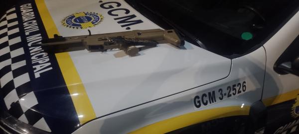 Guarda Civil prende dois após roubo em posto de combustível em Caucaia do Alto
