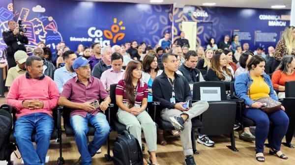 Cotia firma convênio com o Estado e garante programas Meu Emprego Inclusivo, Todas em Rede e Centro TEA