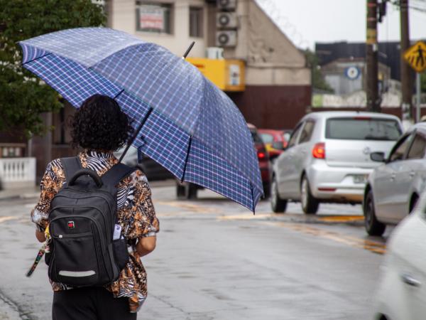 Defesa civil emite novo alerta para possibilidade de tempestades em Cotia 