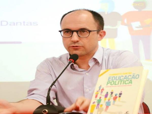 Ainda dá tempo de se inscrever para o curso “Política, democracia e cidadania” que acontece nos dias 6, 7 e 8/11