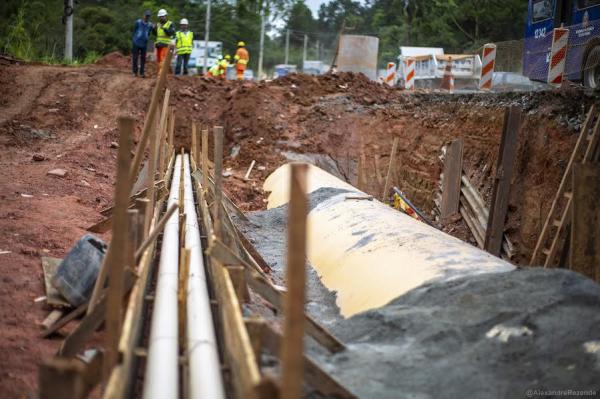 Obra de duplicação da Estrada de Caucaia do Alto está 80% concluída 