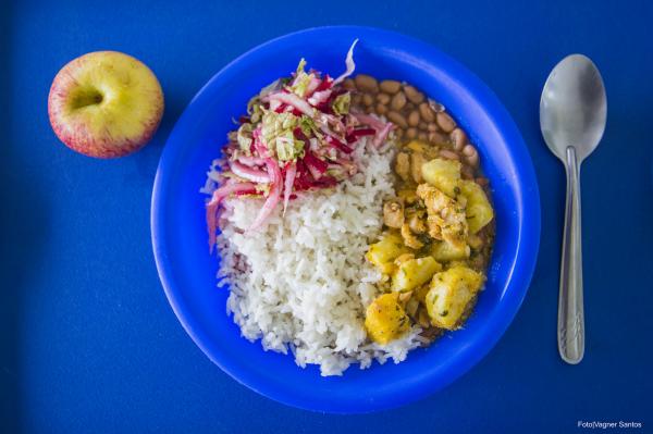 Alunos da rede municipal de Cotia receberão cestas de alimentos, a partir do dia 13 de abril