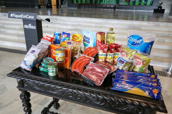 Prefeitura de Cotia entrega cerca de 4.500 Cestas Básicas do Programa Alimento Solidário
