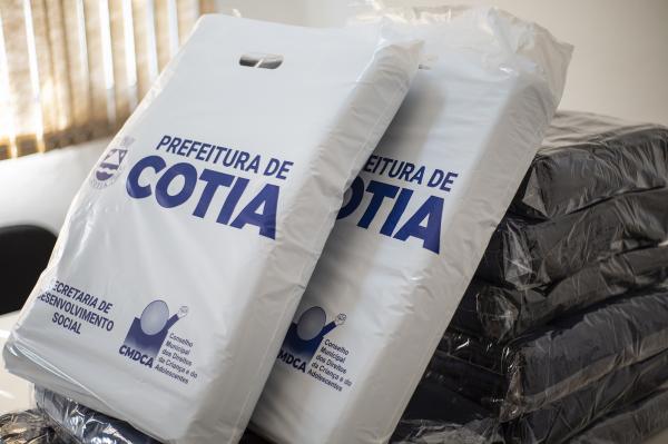 CMDCA e a Prefeitura de Cotia distribuirão mais de 28 mil cobertores para os alunos da rede municipal de ensino
