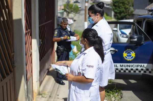 Começou hoje, sexta-feira (12/02), Cotia vacina idosos com idade a partir de 85 anos