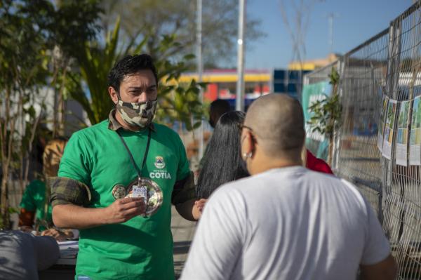 Dia da Mata Atlântica é lembrado com doação de mudas em polo de vacinação