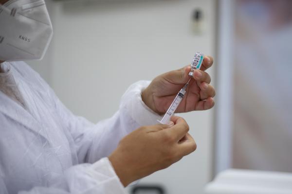 No Dia da Imunização, Cotia ultrapassa 74,6 mil doses de vacina contra a Covid-19 aplicadas
