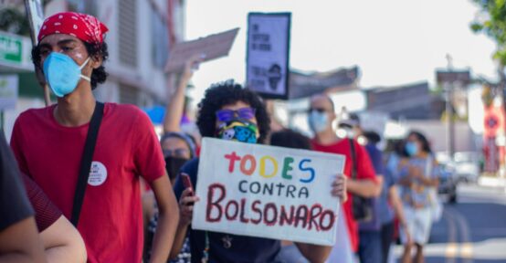 Calouros na universidade e no Congresso da UNE contam suas experiências