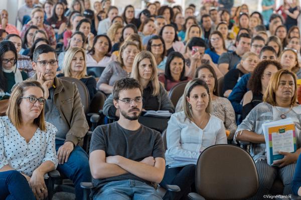 Educadores da rede municipal de Cotia participam de encerramento do projeto Diversa Presencial