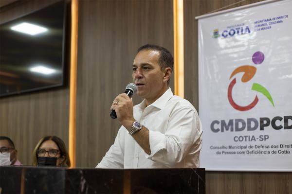 Prefeitura dá posse aos novos conselheiros de Defesa dos Direitos da Pessoa com Deficiência