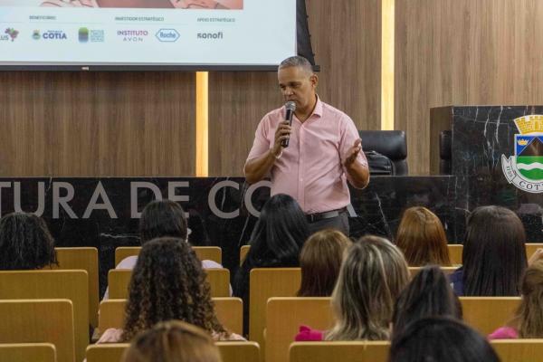 Saúde encerra programação do ‘Outubro Rosa’ com palestras e homenagens ao servidor público