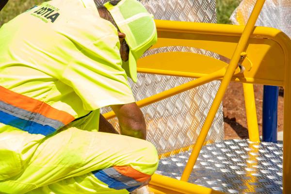 Cotia recebe playground adaptado 