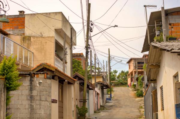 Ilumina Cotia: Prefeitura amplia iluminação pública para 100% do bairro Água Espraiada   